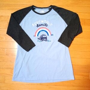 The North Face tee LG classic fit